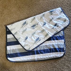 Rervsable Burt's Bees Blanket